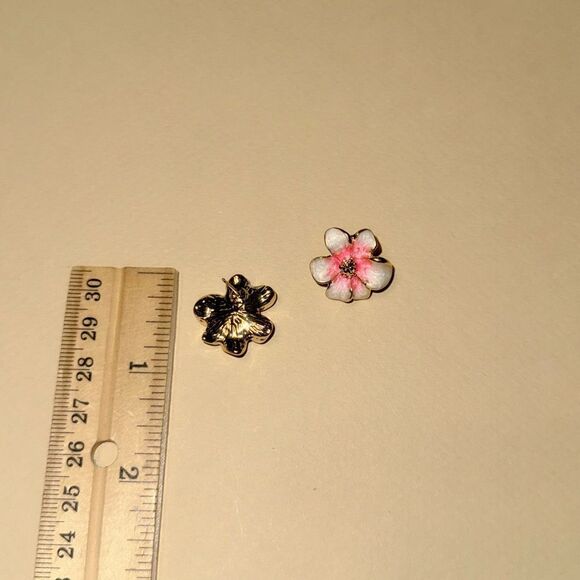 Flower earrings N860 - Picture 4 of 4